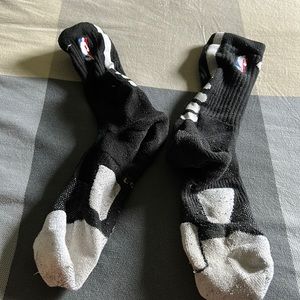 nba black and white nike elite socks
